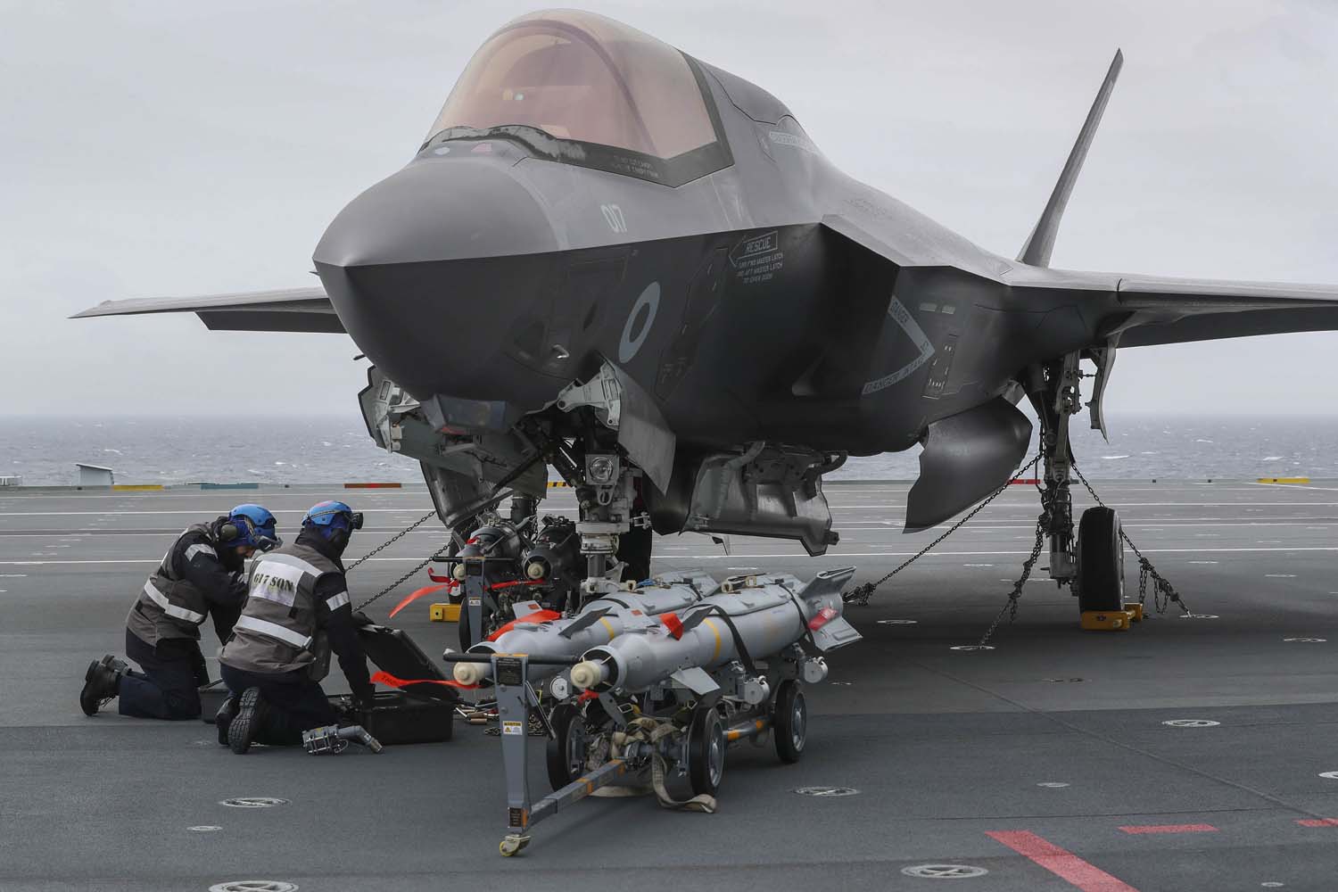 F 35 Jets On Hms Queen Elizabeth Complete Live Weapons Training