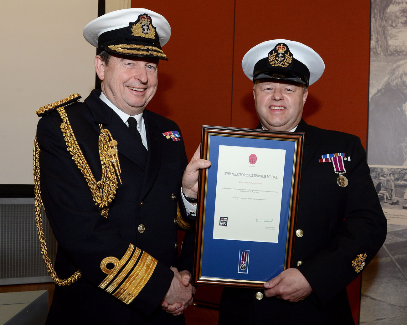 Plymouth Warrant Officer awarded Meritorious Service Medal | Royal Navy